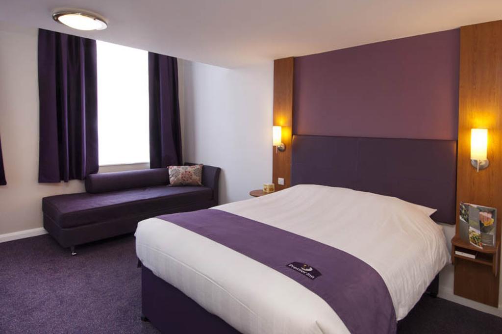 Premier Inn Edinburgh Airport - Newbridge Newbridge  Ngoại thất bức ảnh