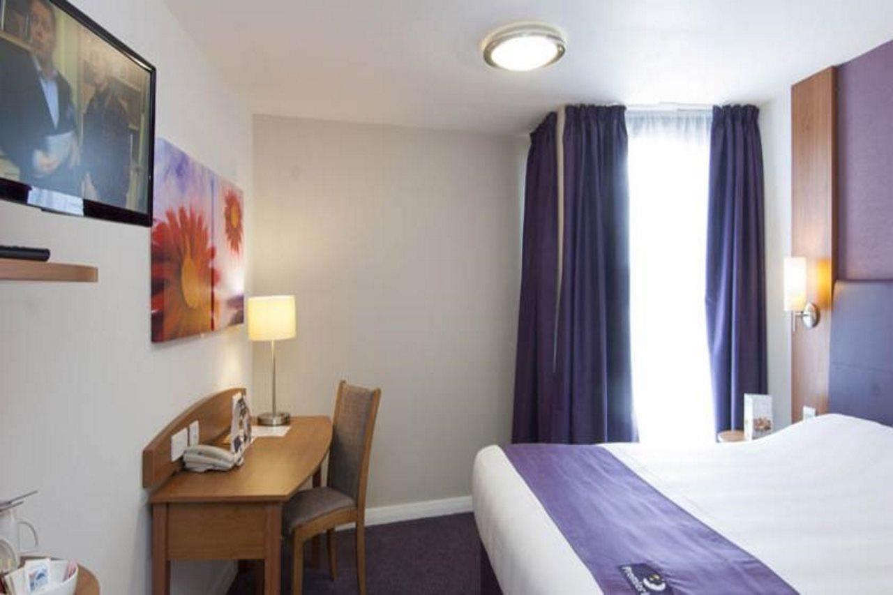 Premier Inn Edinburgh Airport - Newbridge Newbridge  Ngoại thất bức ảnh